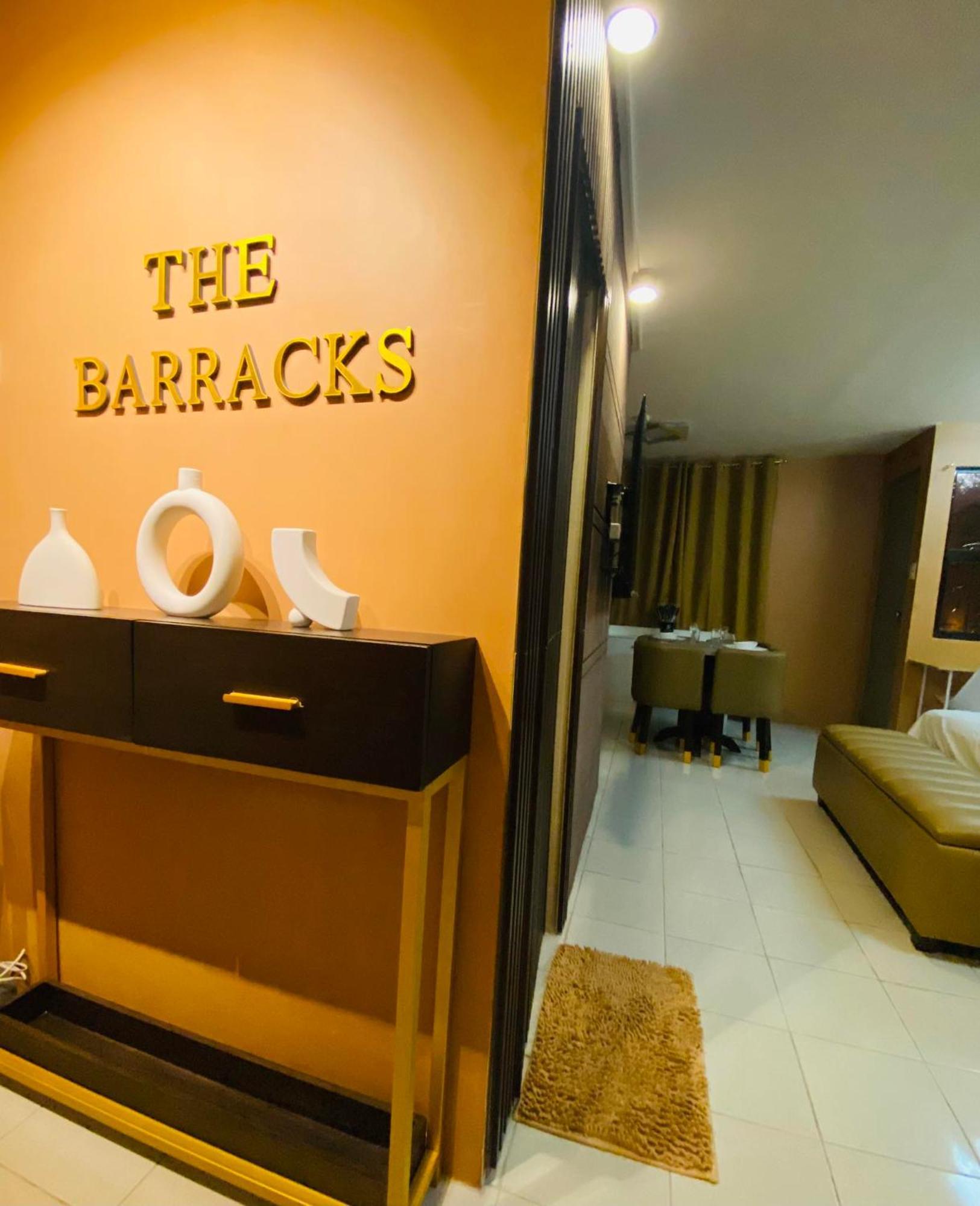 The Barracks Staycation Санта Роса Екстериор снимка